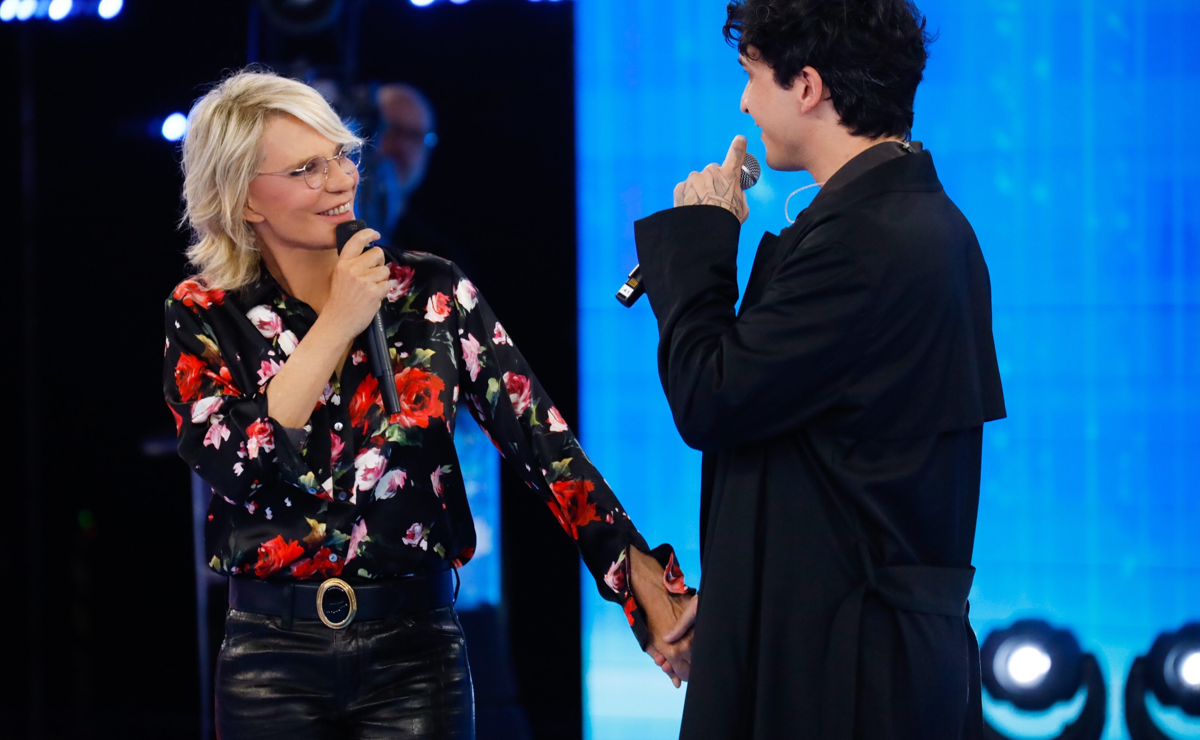 Ascolti tv sabato 6 aprile 2024: Amici a 3,8 mln (25%), I migliori anni a 3,1 mln (20%)