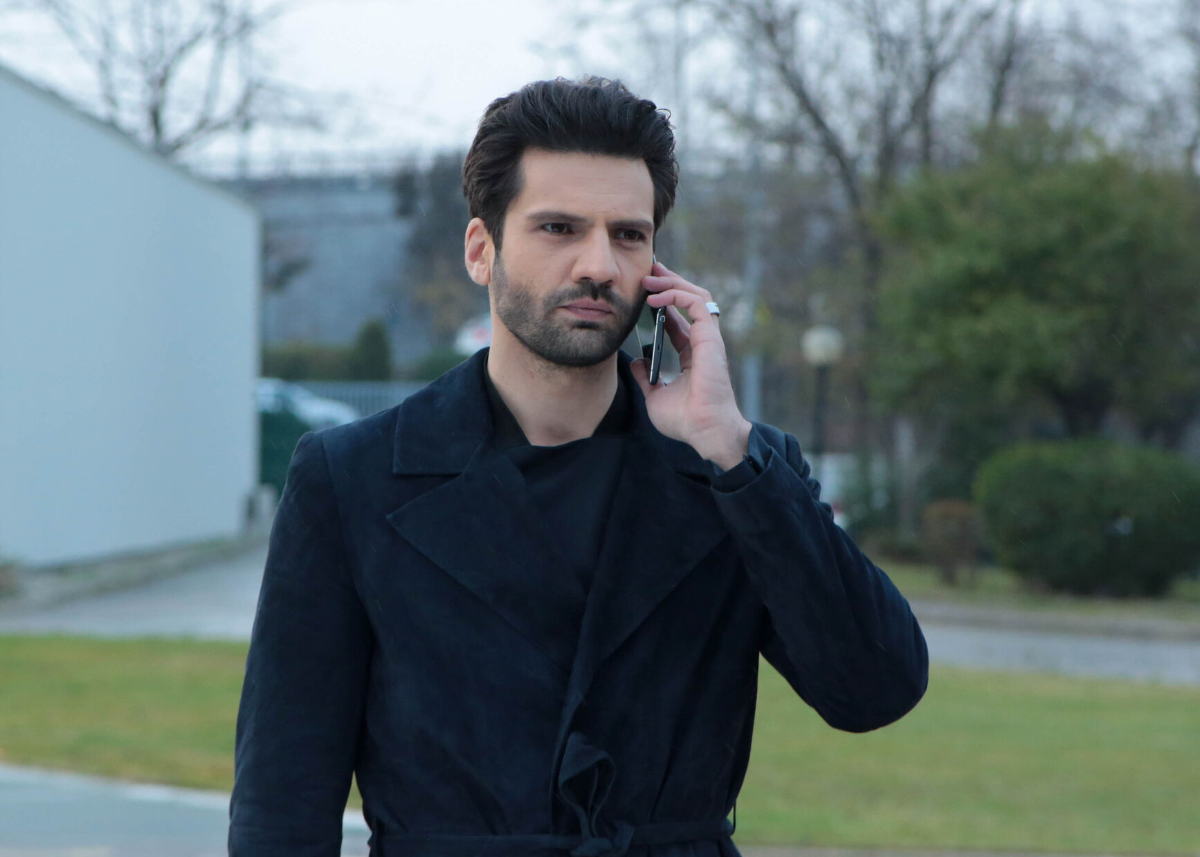 Anticipazioni Endless Love del 22 aprile 2024: Emir impedisce a Tarik di firmare il contratto per la sua attività