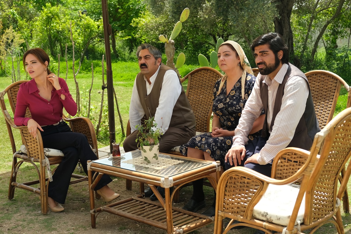 Anticipazioni Terra Amara del 28 aprile 2024: Hakan salvato da un agguato di Hamran, ma Zuleyha lo lascia da solo in vacanza