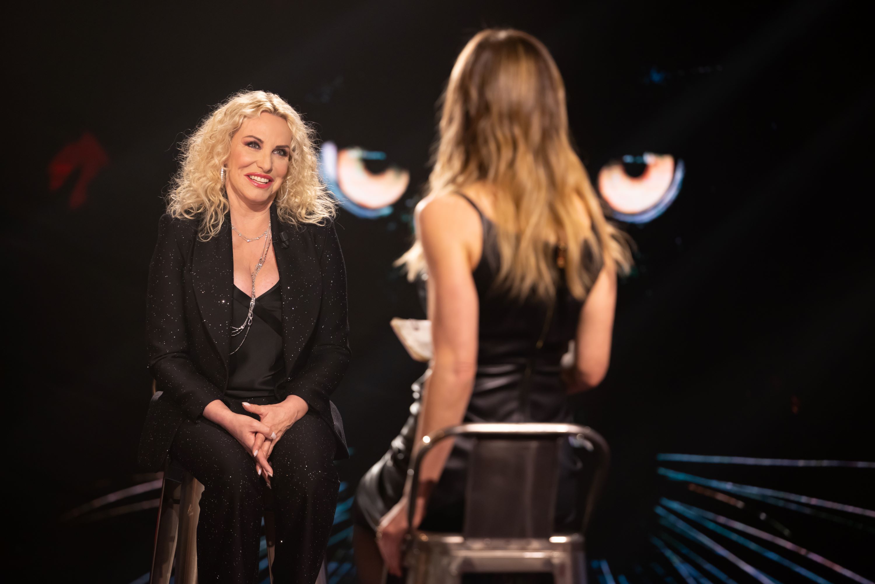 Antonella Clerici a Belve tra Sanremo, ‘sugo-gate’ e Barbara d’Urso