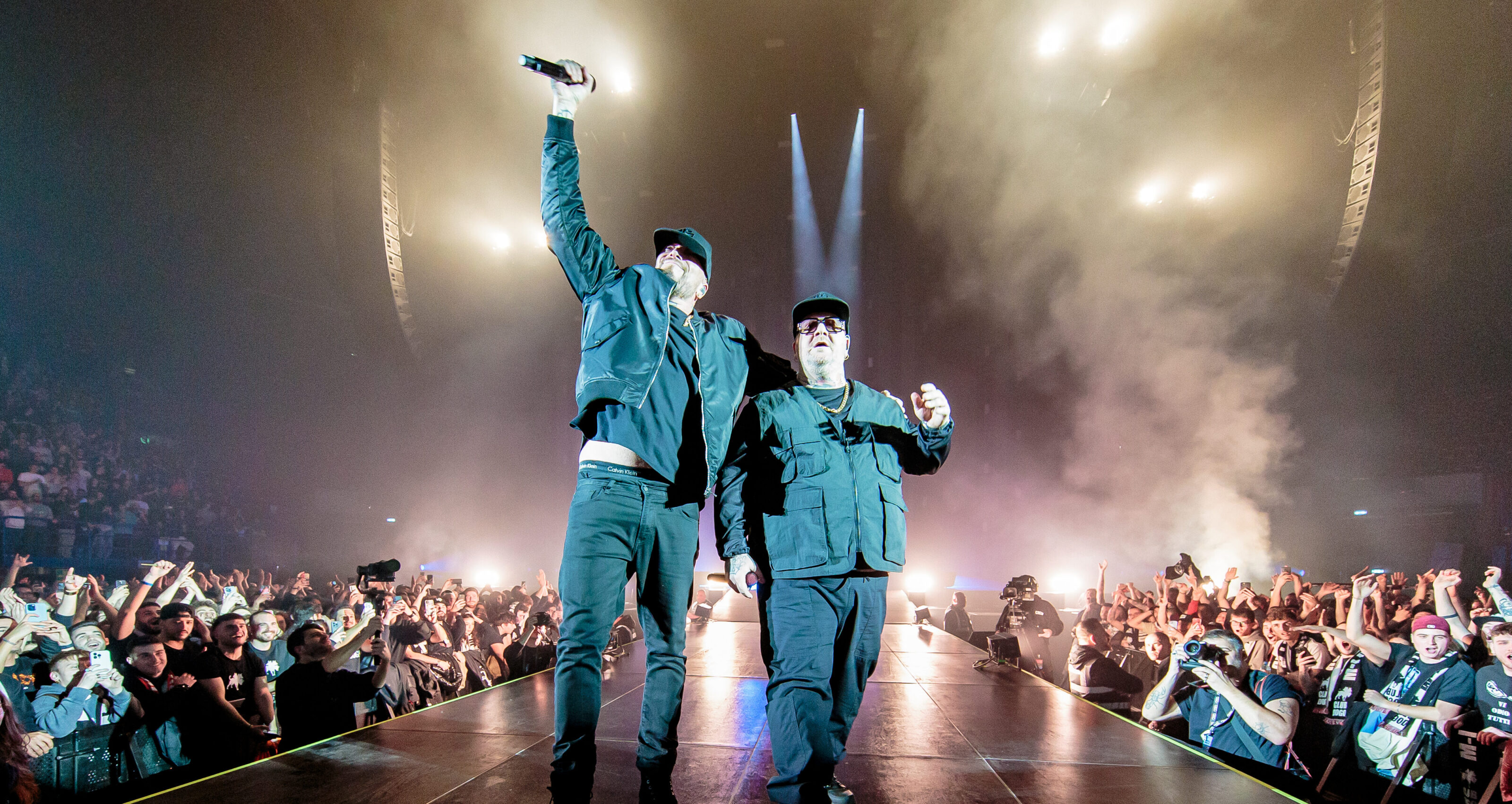 Ultimo concerto dei Club Dogo stasera al Forum di Assago a Milano: la scaletta delle canzoni