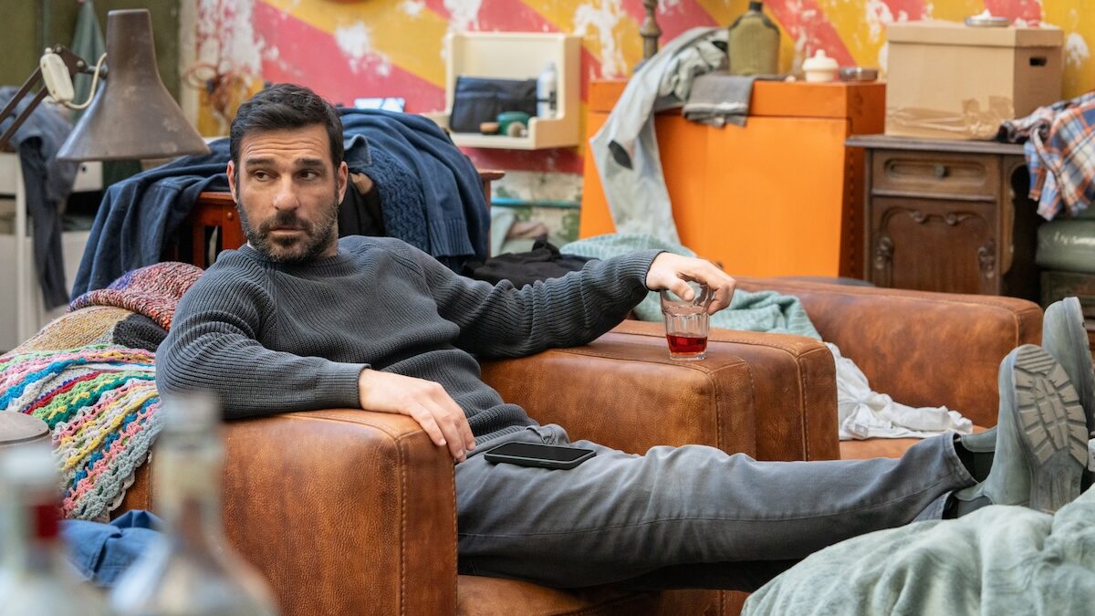 Il Clandestino, fiction: ultima puntata, trama, cast, sigla e dove vederlo