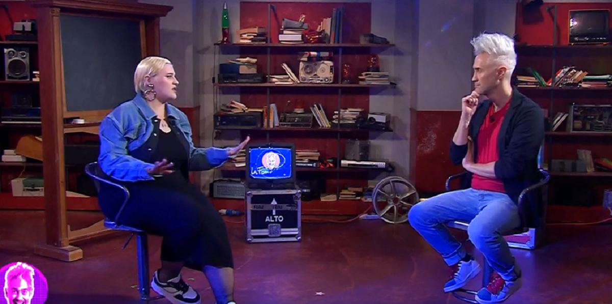 La fisica dell’amore, il prof influencer Vincenzo Schettini non pronto per la tv tra ospiti random e reel motivazionali