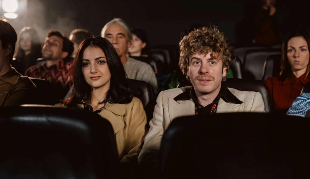 TvBlog consiglia i programmi della sera in tv: oggi, 7 aprile 2024