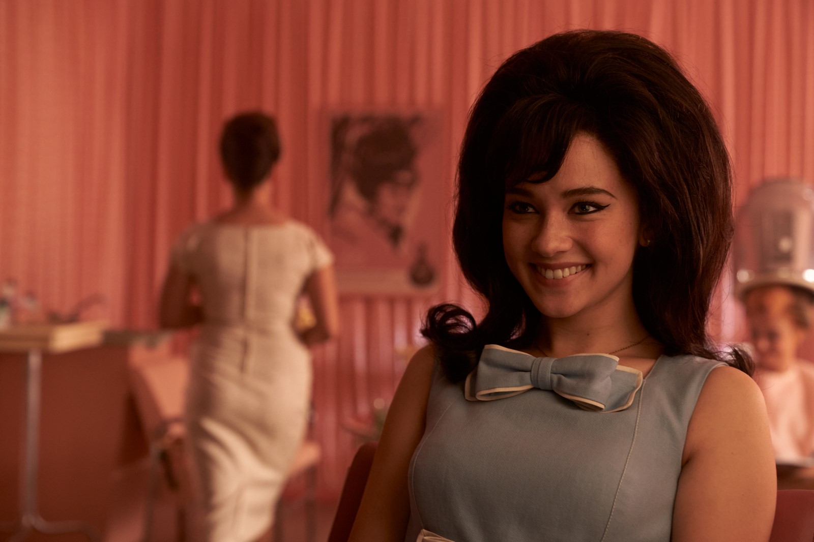 Disponibile la colonna sonora dei Phoenix per il film biografico di Sofia Coppola con Jacob Elordi e Cailee Spaeny come Elvis e Priscilla Presley.