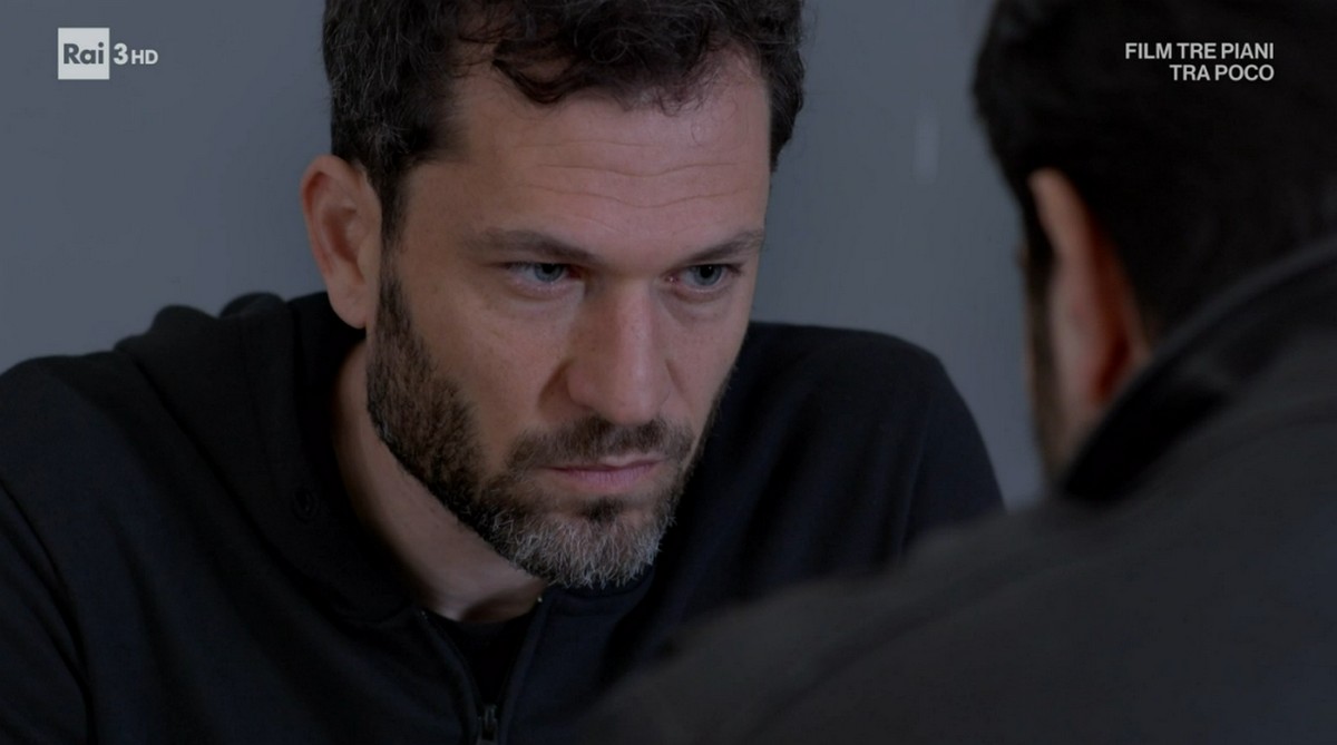 Un posto al sole, anticipazioni 25 aprile: la proposta di Clara ad Eduardo