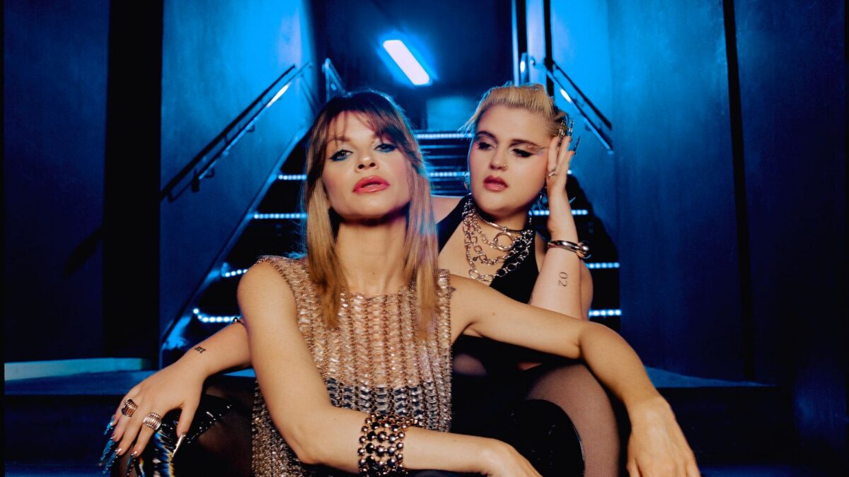 Mezzo rotto, Alessandra Amoroso e BigMama: testo e significato della canzone