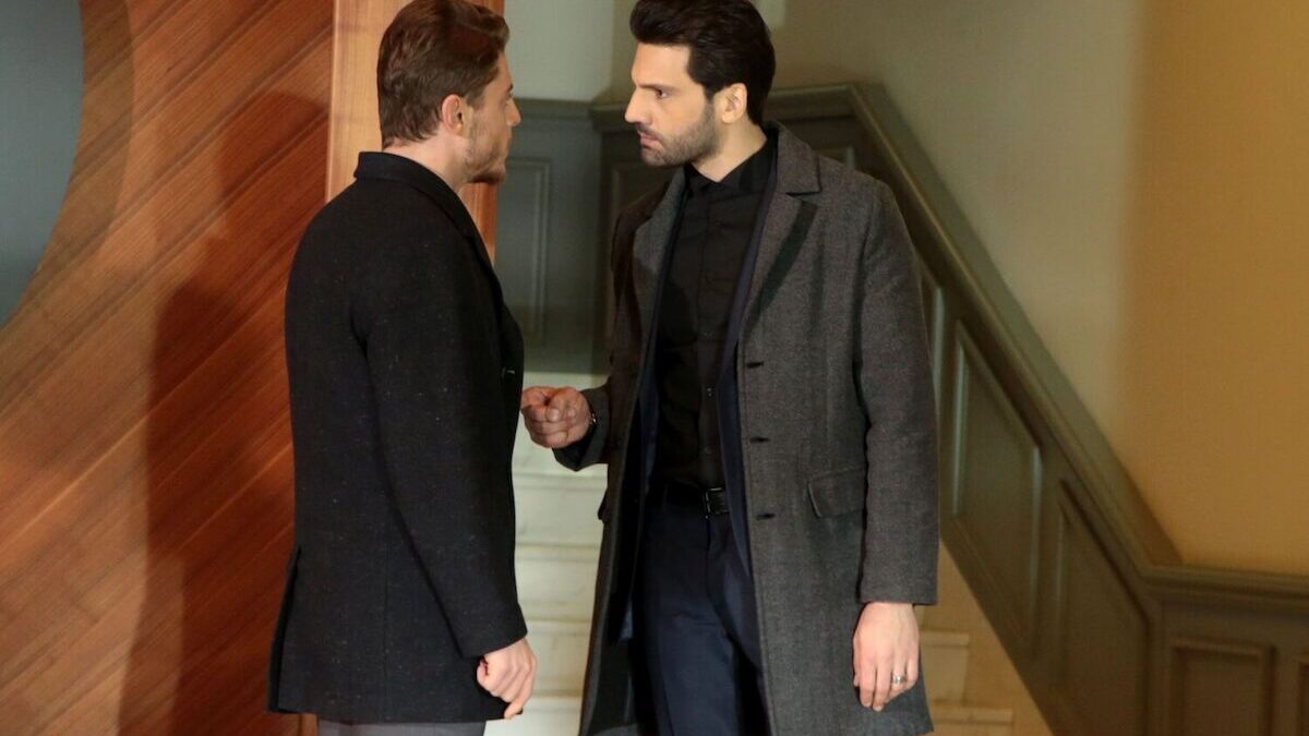 Anticipazioni Endless Love del 15 maggio 2024: Hakki appoggia Kemal, Zeynep ricontatta Ozan