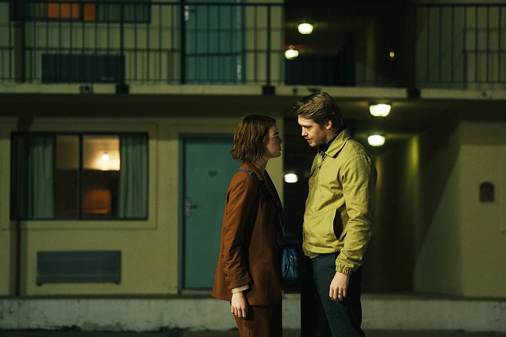 Cannes 2024, Kinds of Kindness: trailer e clip in italiano del nuovo film di Yorgos Lanthimos