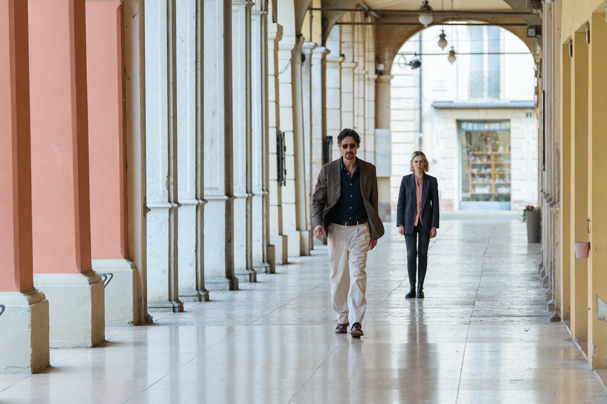 Estranei, cominciate le riprese della nuova serie crime di Raidue: la trama e il cast