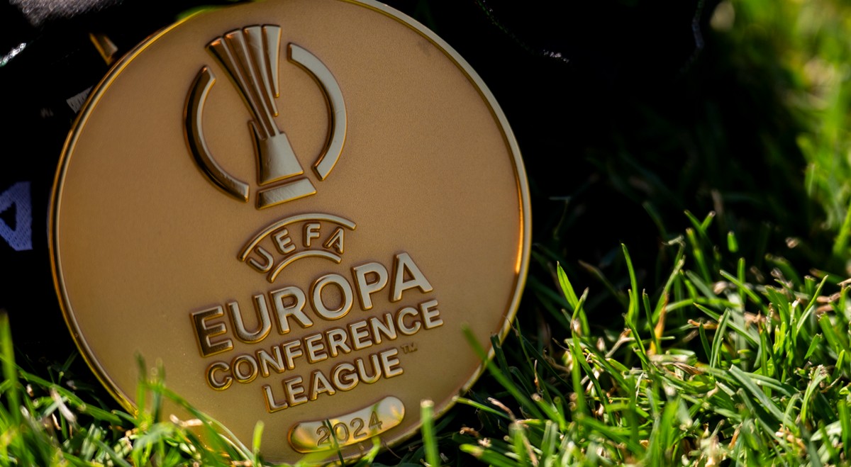 Conference League 2023-2024, la finale in onda in chiaro su TV8: Fiorentina-Olympiacos