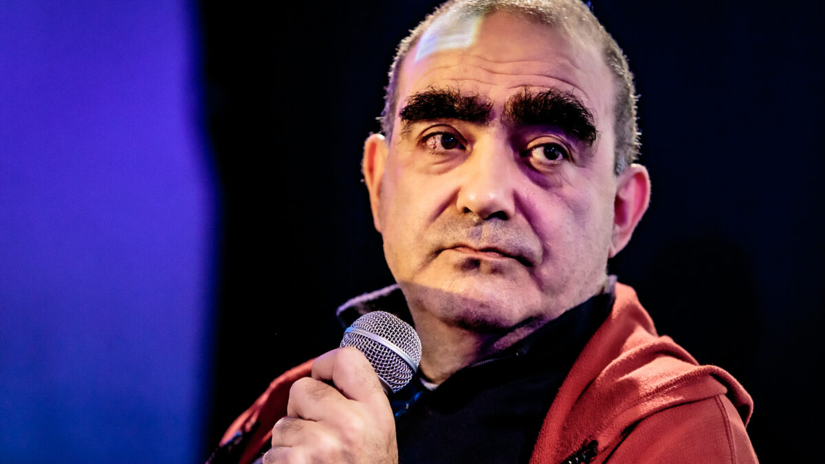 Elio ricorda l’amico e collega Feiez: “Quando crollò, suonando, ebbi la sensazione che se ne fosse andato un pezzo di me”