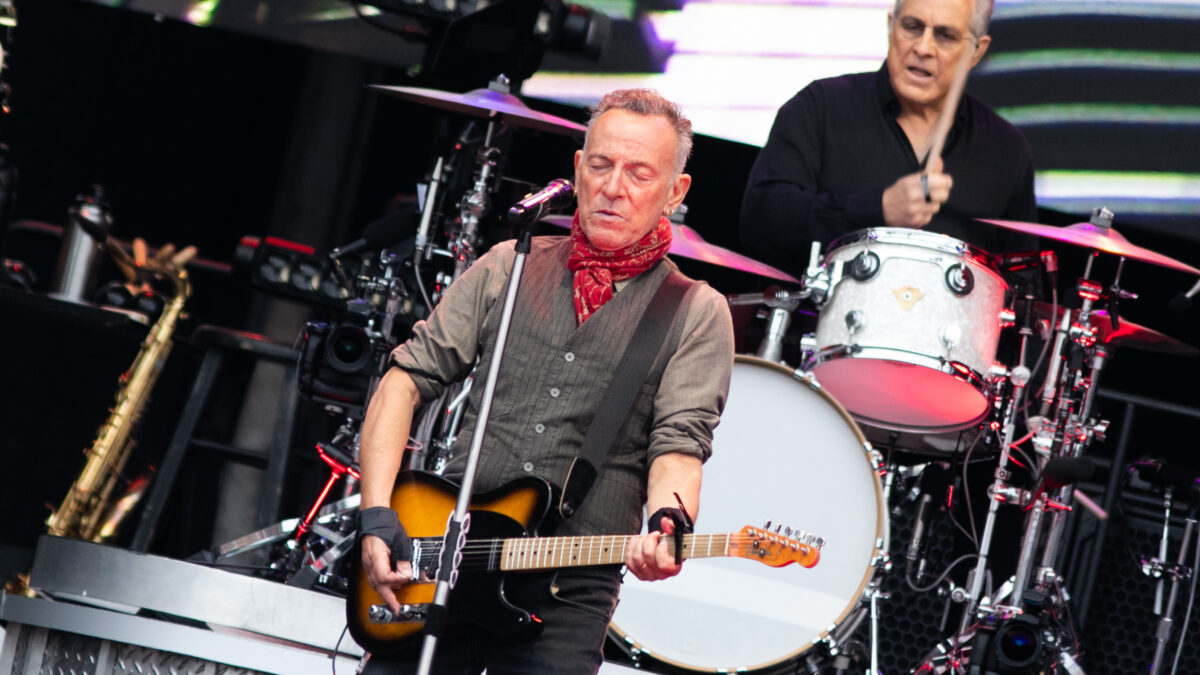 Bruce Springsteen a Milano, rinviati i due concerti a San Siro: “Le nuove date annunciate a breve”