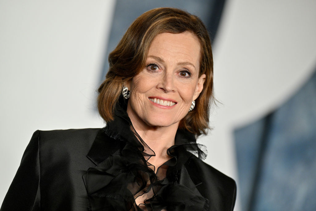 Sigourney Weaver è in trattative per un ruolo nel film The Mandalorian & Grogu, nuovo film di Star Wars per il cinema diretto da Jon Favreau.