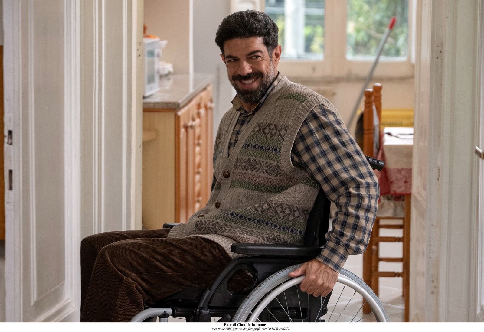 Canale 5 stasera propone"Corro da te",commedia del 2022 di Riccardo Milani con Pierfrancesco Favino, Miriam Leone, Vanessa Scalera, Pietro Sermonti, Pilar Fogliati, Piera Degli Esposti, Michele Placido e Giulio Base.