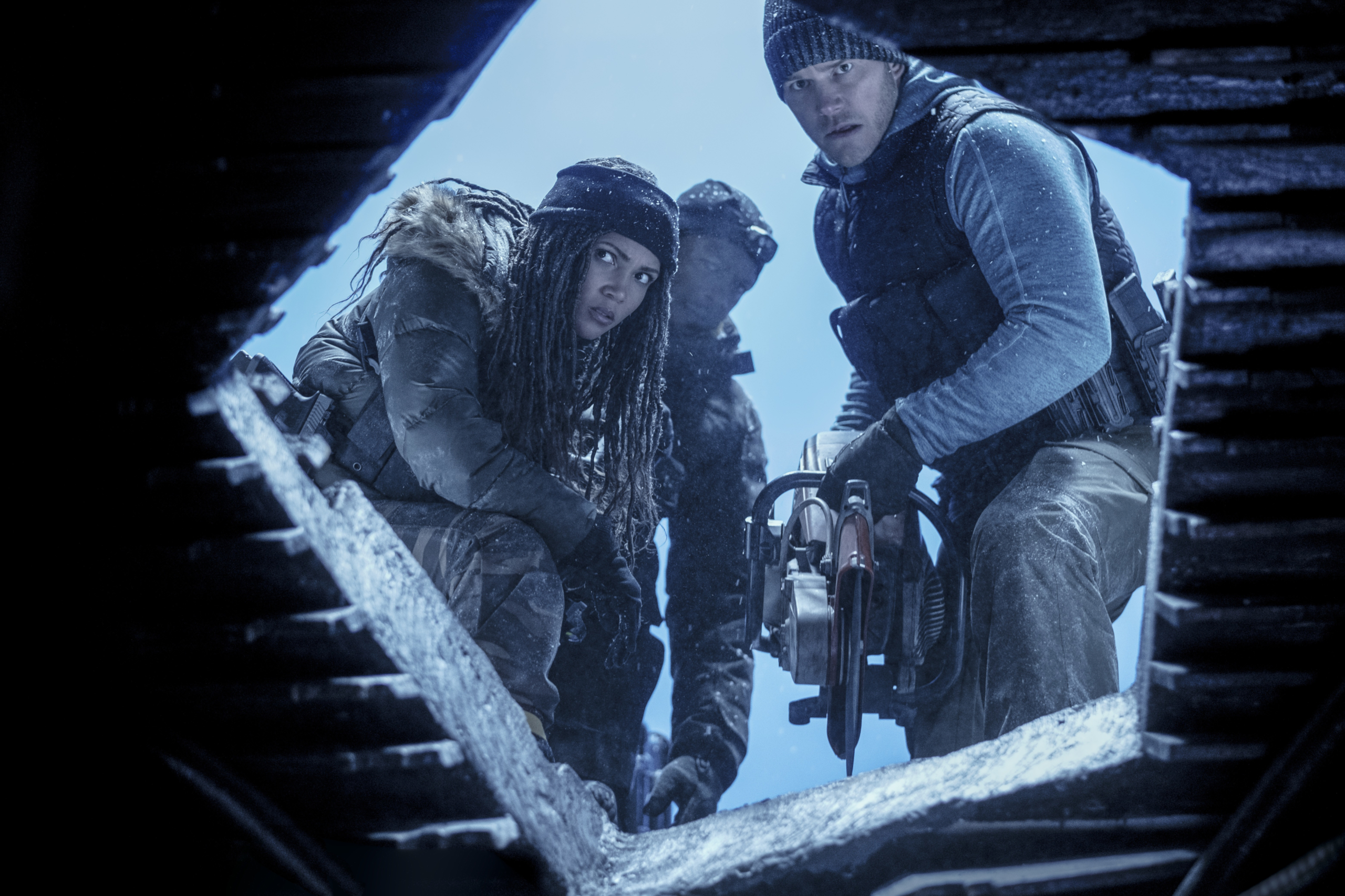 Italia 1 stasera propone "La guerra di domani", film d'azione e fantascienza del 2021 di Chris McKay con Chris Pratt, Yvonne Strahovski, J. K. Simmons, Betty Gilpin e Sam Richardson.