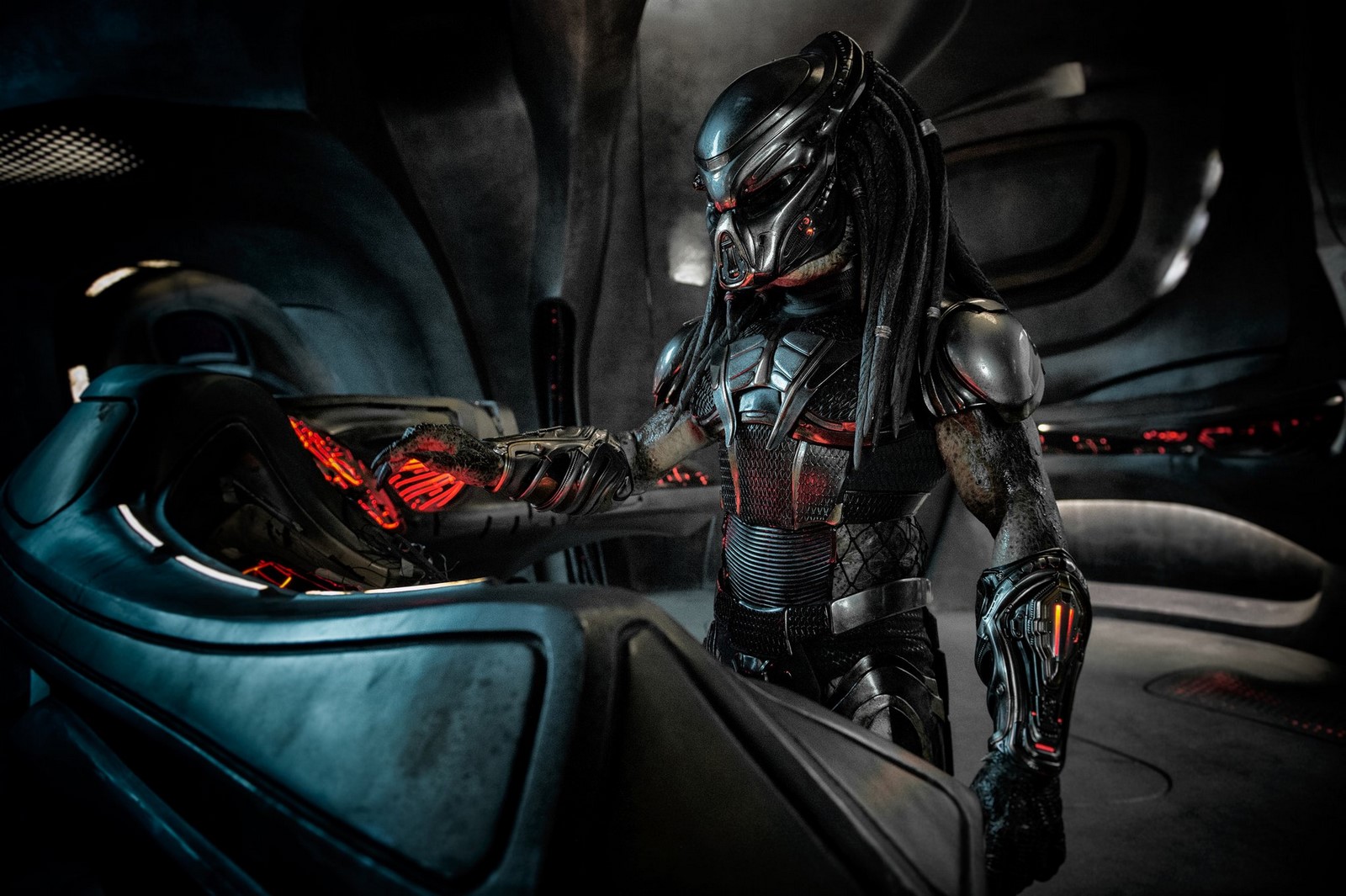 Rai 4 stasera propone "The Predator", film di fantascienza, horror e azione diretto da Shane Black e interpretato da Olivia Munn, Jacob Tremblay: Rory McKenna, Thomas Jane e Yvonne Strahovski.