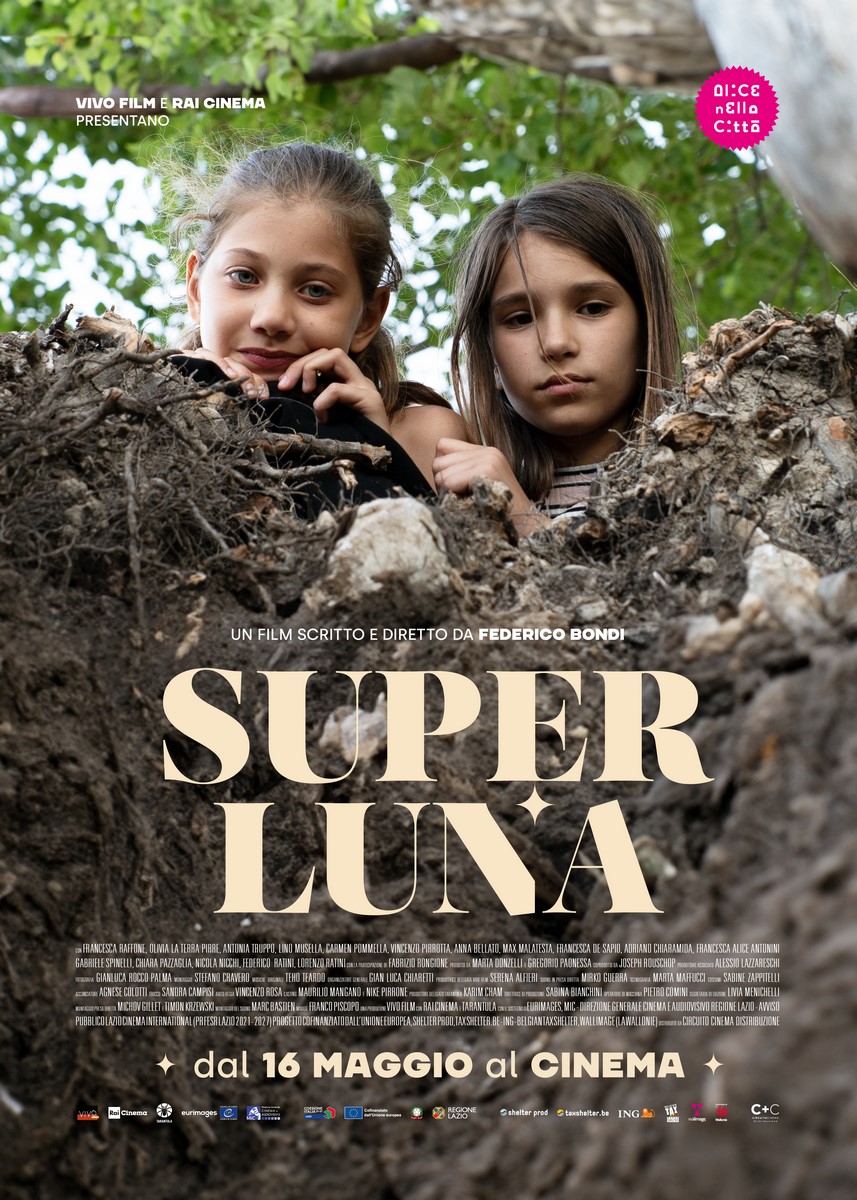 Dopo l’ottima accoglienza ricevuta alla Festa del Cinema di Roma - Alice nella Città, arriva nelle sale con Circuito Cinema, Superluna, il nuovo film del regista Federico Bondi.