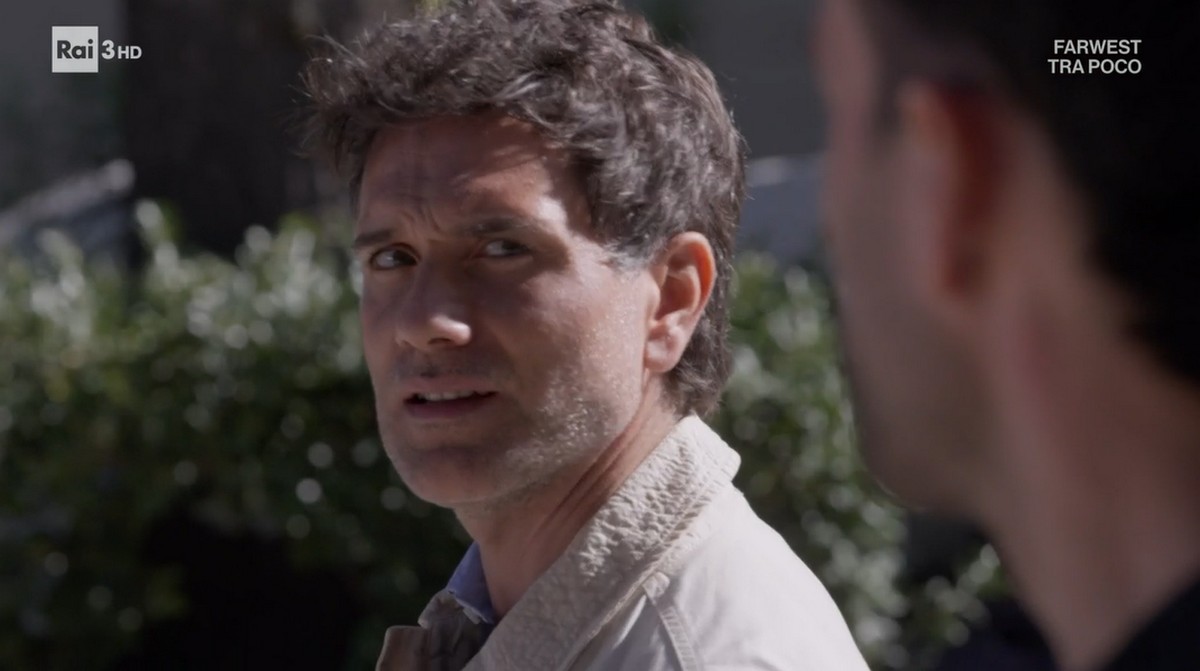 Un posto al sole, anticipazioni 15 maggio: Riccardo ha un duro confronto con Nunzio