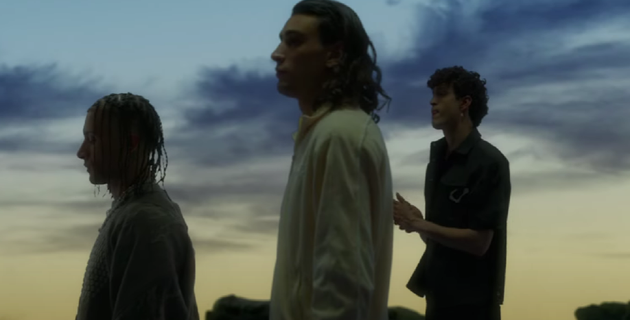 Bacio di Giuda, AVA feat. Villabanks e Mida: testo e significato della canzone