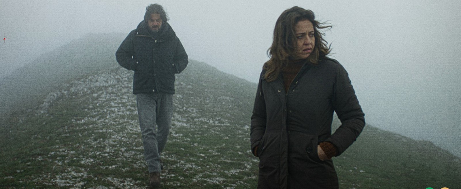 Dall’alto di una fredda torre: trailer del film con Edoardo Pesce e Vanessa Scalera (Al cinema dal 13 giugno)