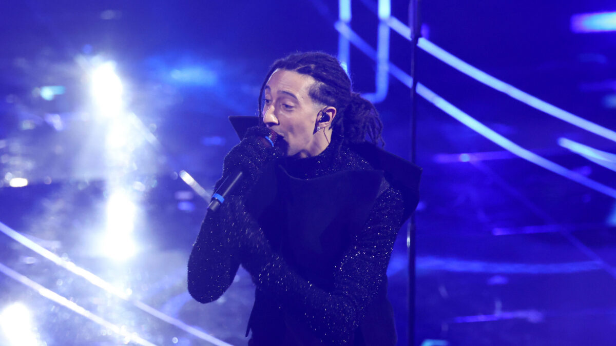 Ghali escluso dal concertone di Radio Italia Live a Napoli? Radio Italia smentisce il cantante