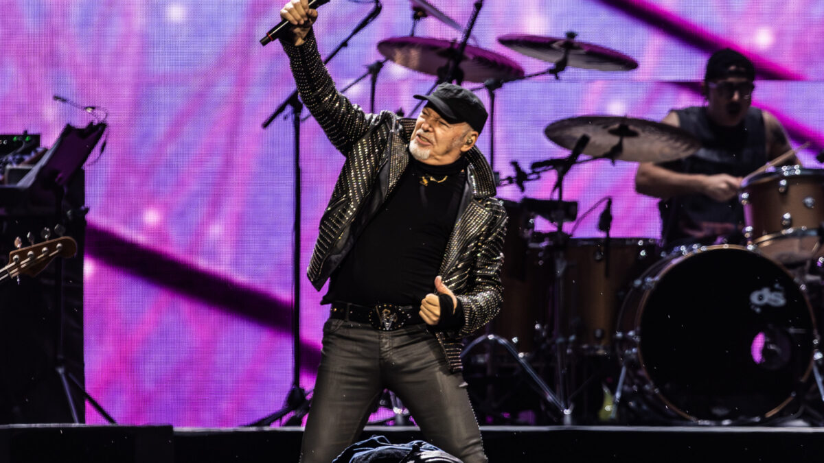 Vasco Rossi infiamma San Siro, la scaletta del concerto di sabato 15 giugno 2024