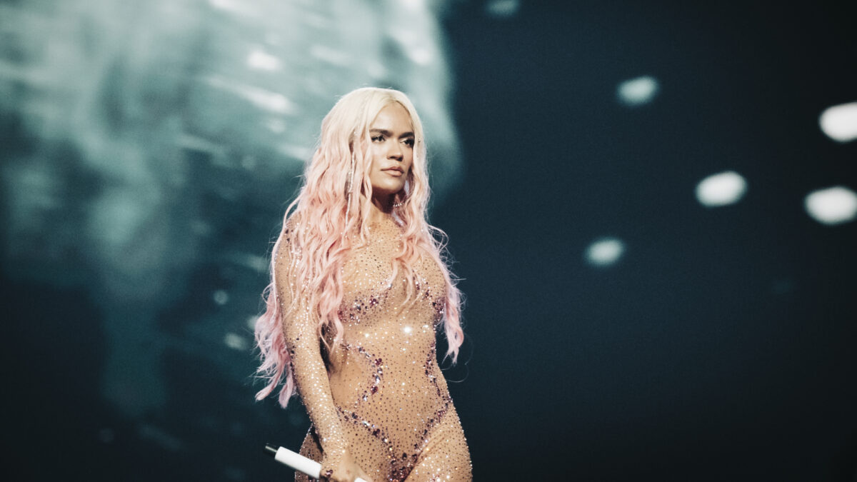Karol G pronta a infiammare Milano con il suo concerto al Forum di Assago: la scaletta completa