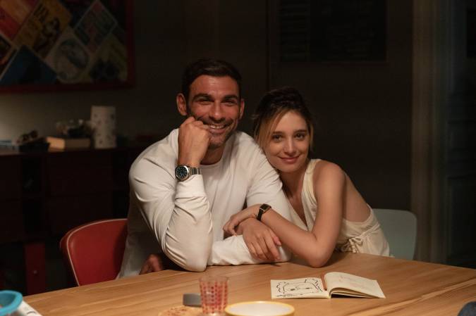Tutto quello che c'è da sapere su Hotspot - Amore senza rete, la commedia di Giulio Manfredonia con Francesco Arca e Denise Tantucci - Al cinema con Eagle Pictures e Sony Pictures.