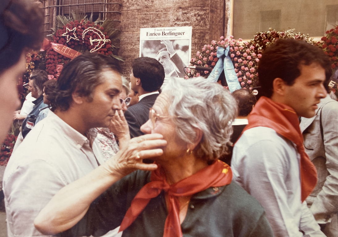 Dopo anteprima al Biografilm Festival il documentario Prima della fine. Gli ultimi giorni di Enrico Berlinguer arriva al cinema il 13 giugno.