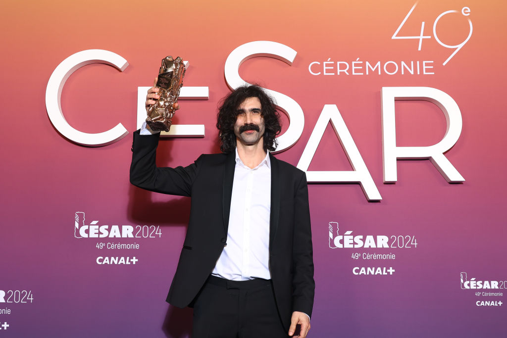 Disponibile in digitale la colonna sonora premiata ai César 2024 di Andrea Laszlo De Simone per il film "The Animal Kingdom".