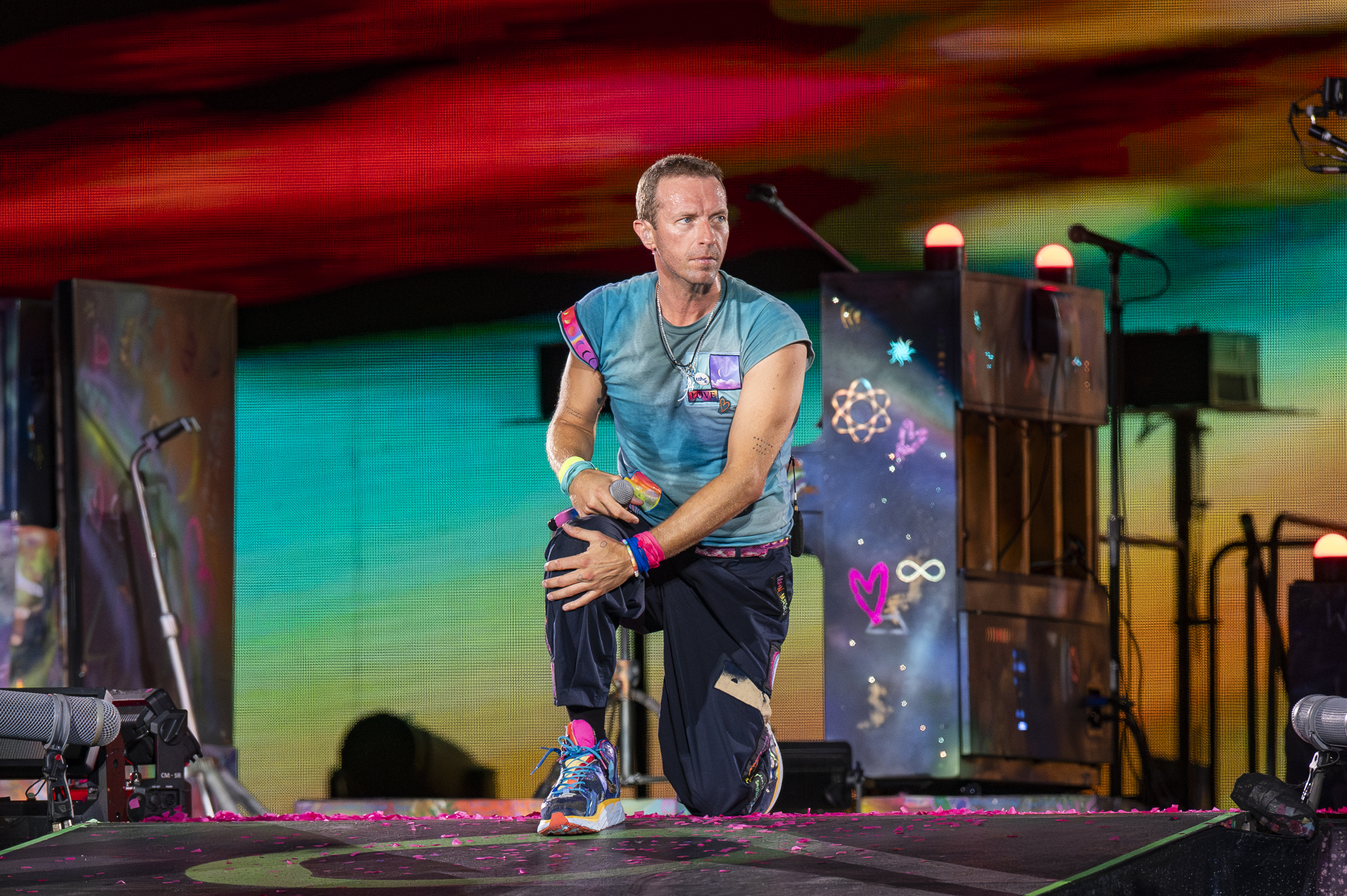 Coldplay allo Stadio Olimpico a Roma: stasera la terza data, scaletta del concerto, orario e come arrivare