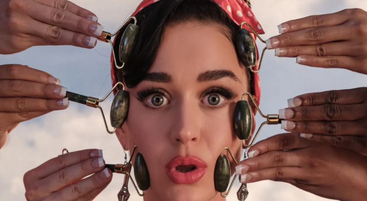 Katy Perry, ‘Woman’s world’ delude nelle classifiche e viene bocciata dalla critica: che succede?