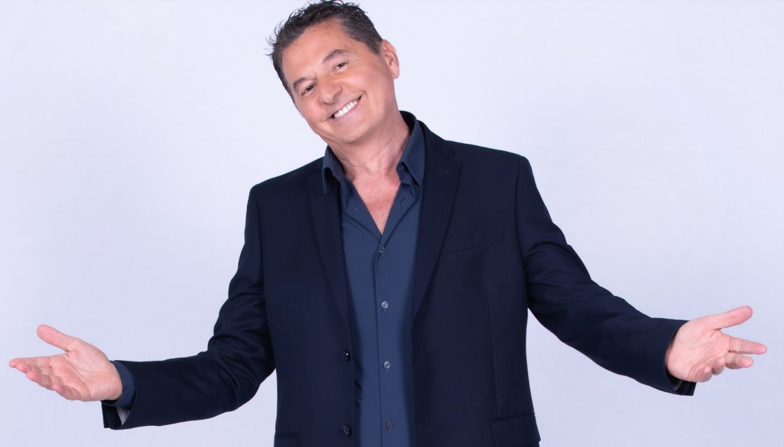 Lo Spaesato: su Rai 2 il ritorno di Teo Mammuccari con uno show on the road