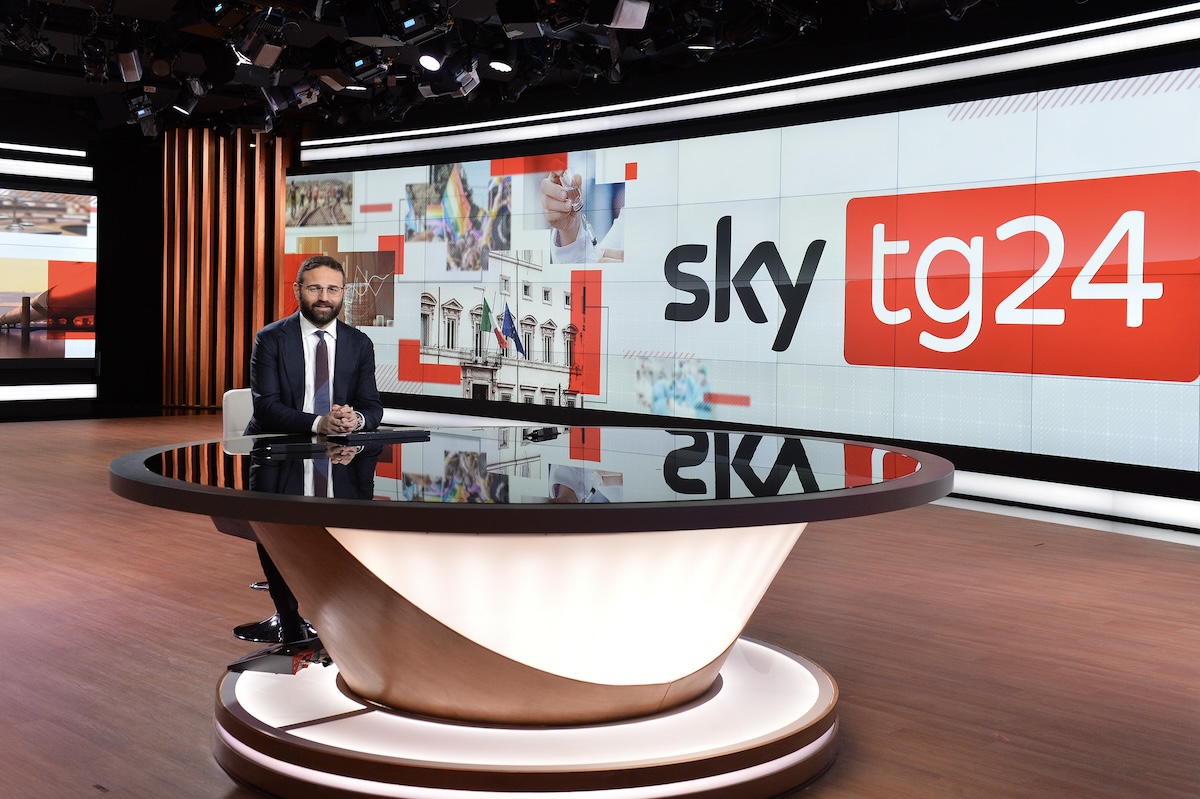 Sky TG24, palinsesto 2024-2025: Trincia e Rigopiano e attualità “audience driven”. De Bellis agli editori: “Uniamoci e creiamo un format per i confronti politici”