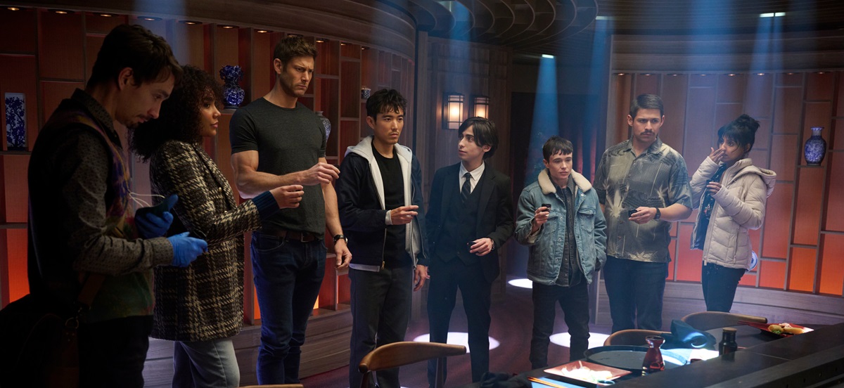 The Umbrella Academy, la quarta e ultima stagione è un viaggio dolcemente ironico nel dolore dell’eroe