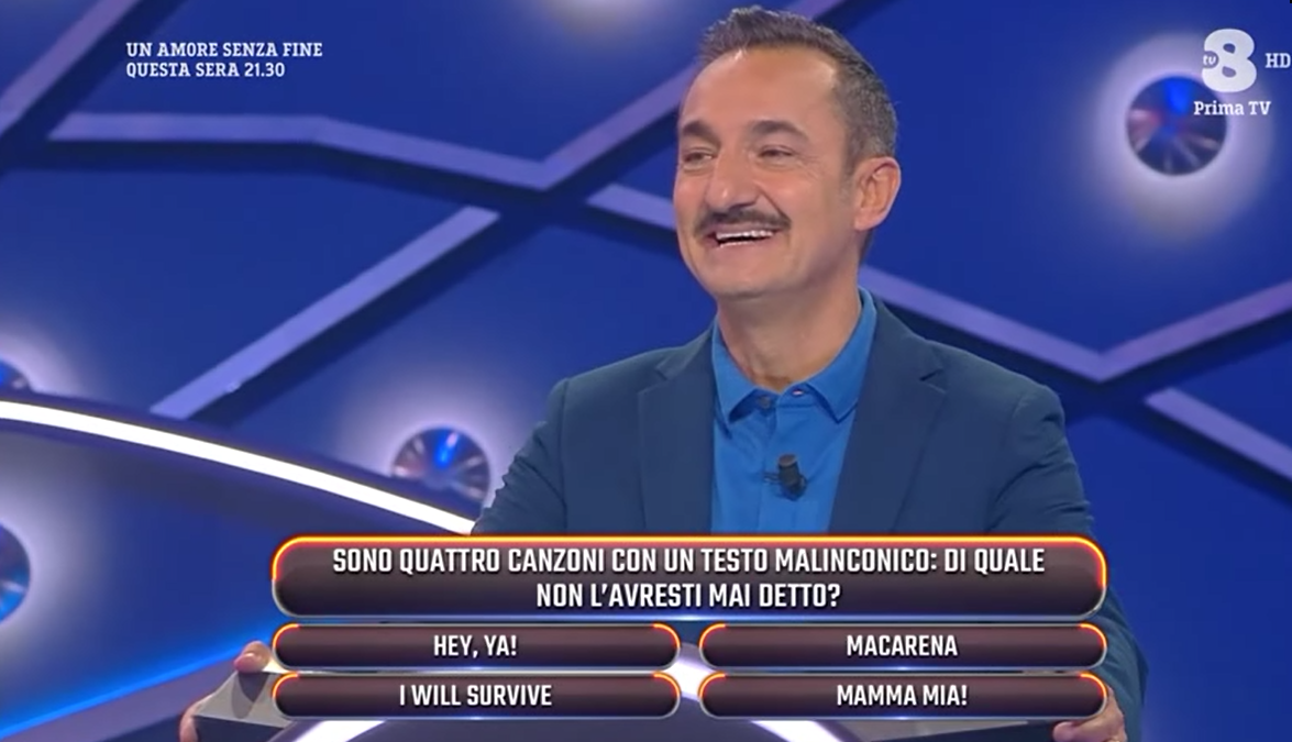 100 % Italia, il game show sui sondaggi sembra un party a numero chiuso. Funziona il nuovo gioco, ma servono più domande ‘pop’!