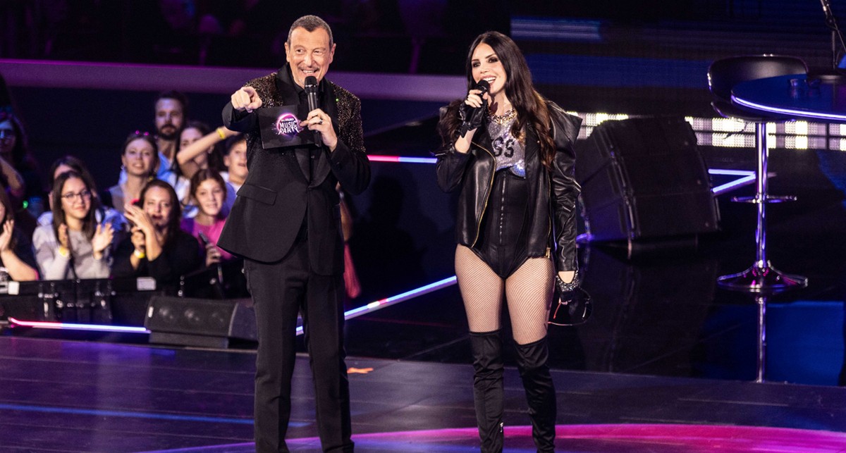 Perché gli ex conduttori di Sanremo devono per forza fare un mini-Festival altrove?