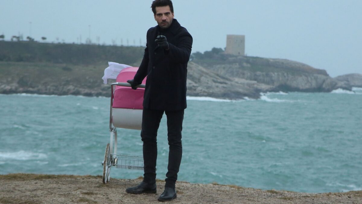 Anticipazioni Endless Love puntata del 12 ottobre 2024: Emir ricatta Nihan, Kemal raccoglie prove su Deniz