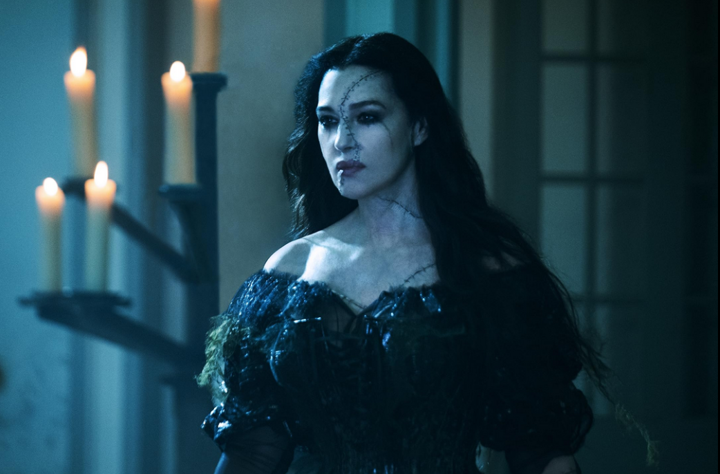 Recensione e colonna sonora di Beetlejuice 2 di Tim Burton con Michael Keaton, Winona Ryder, Jenna Ortega Catherine O'Hara, Monica Bellucci e Willem Dafoe - Al cinema con Warner Bros. Pictures Italia.
