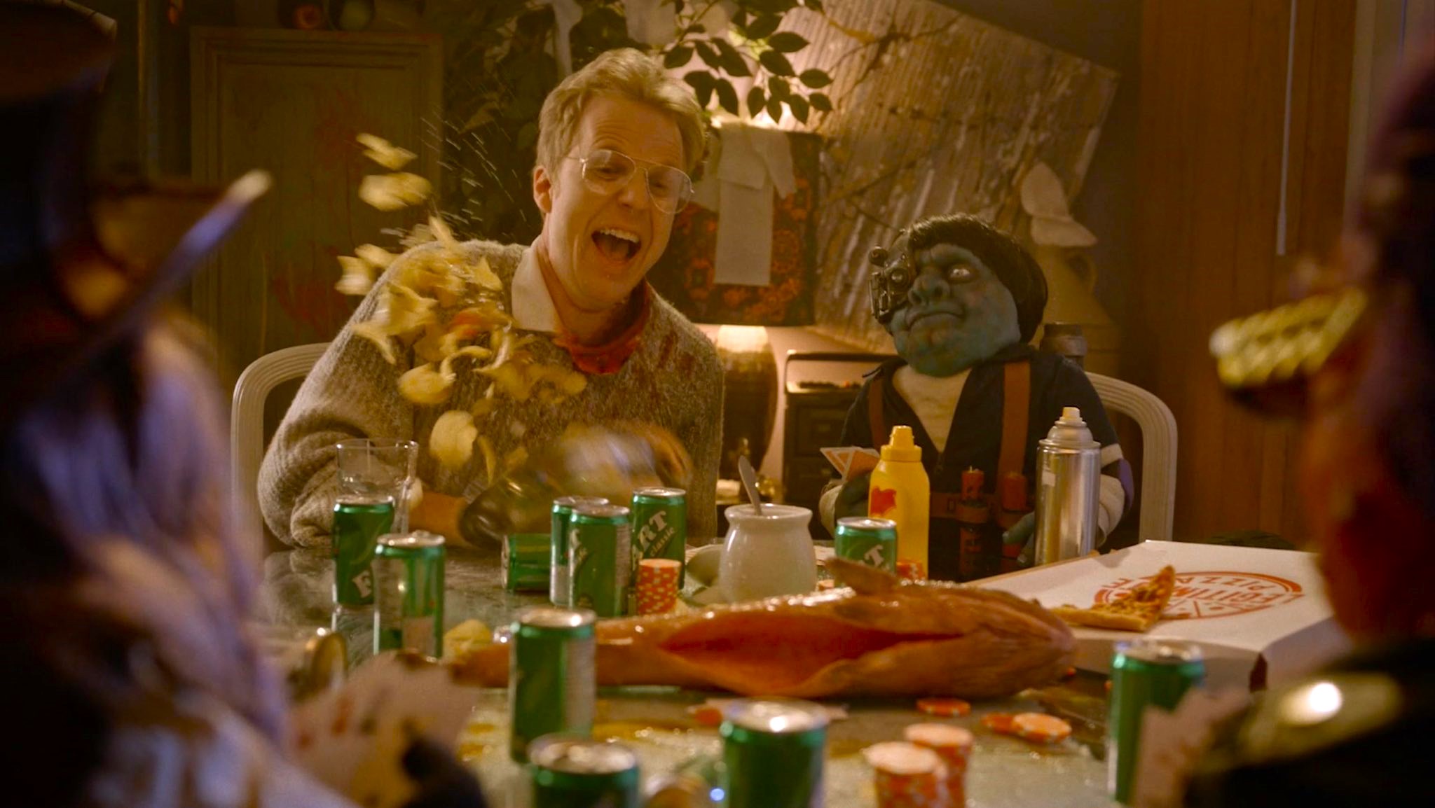 Trailer e tutto quello che c'è da sapere su Frankie Freako, la commedia horror in stile "Gremlins 2" e "Ghoulies 3" di Steven Kostanski, già regista di "The Void" e "Psycho Goreman".