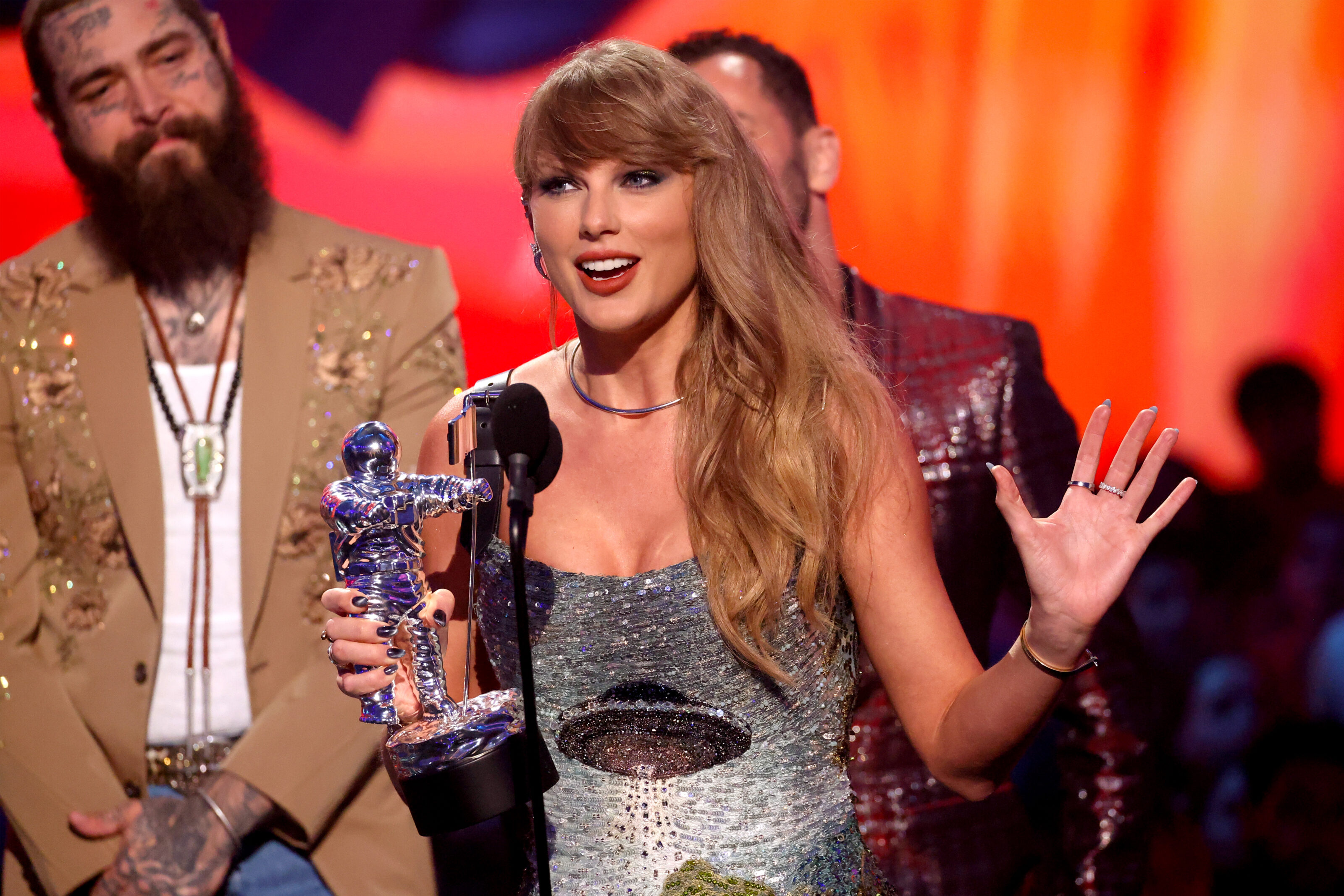 La diretta e i vincitori degli Mtv VMA 2024: Taylor Swift trionfa, Chappell Roan è la Best New Artist