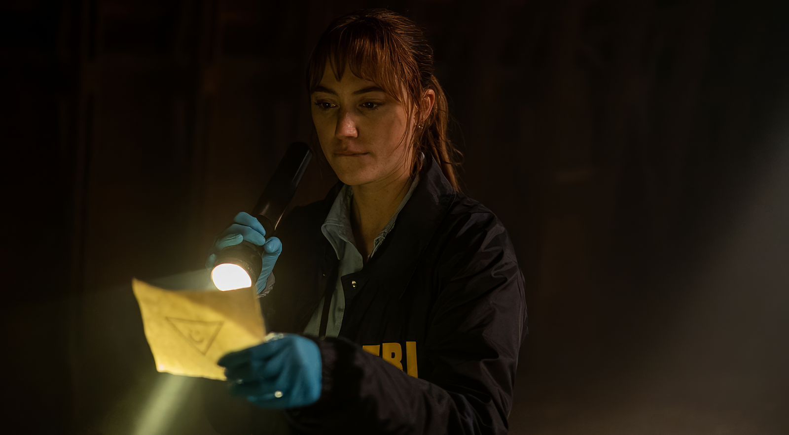 Nuovi contenuti di "Longlegs", il thriller-horror di Osgood Perkins con Nicolas Cage serial-killer e la Maika Monroe di "It Follows" - Al cinema per Halloween con Be Water Film e Medusa.