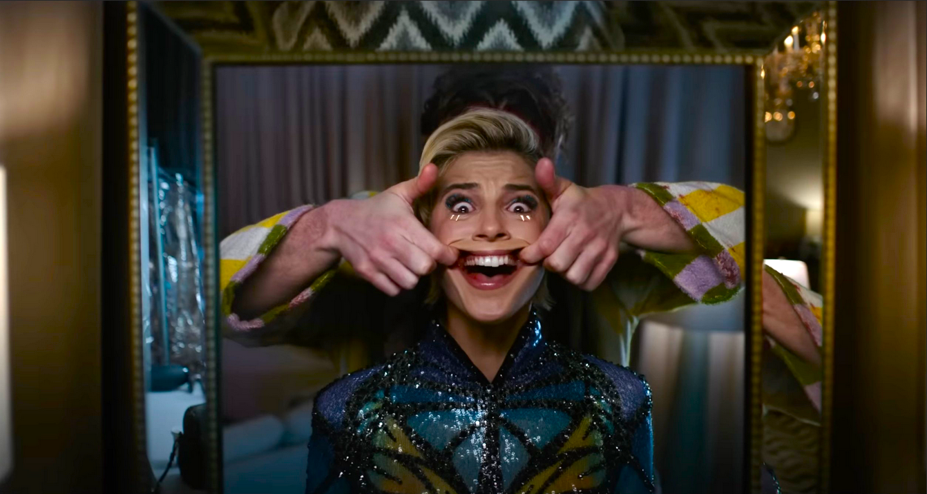 Secondo trailer italiano di Smile 2, un nuovo poster ufficiale e un video musicale della Skye Riley di Naomi Scott - Al cinema con Paramount Pictures Italia