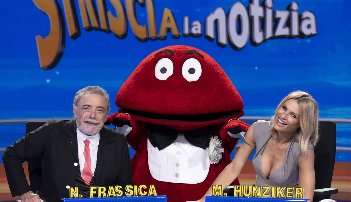 Striscia la Notizia 2024-2025: quando inizia, conduttori, velini, inviati, segnalazioni