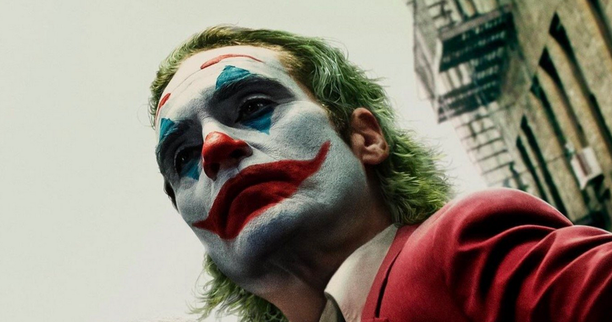 Venezia 81, Joker: Folie À Deux: spot tv con Harvey Dent, prima featurette e nuova locandina di Joker 2