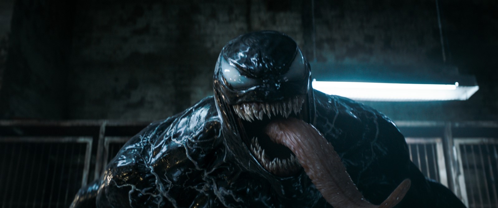 Venom: The last Dance (Venom 3) di Kelly Marcel al cinema con Sony Pictures Italia - Guarda il trailer finale italiano con Tom Hardy, Juno Temple, Rhys Ifans e Chiwetel Ejiofor.