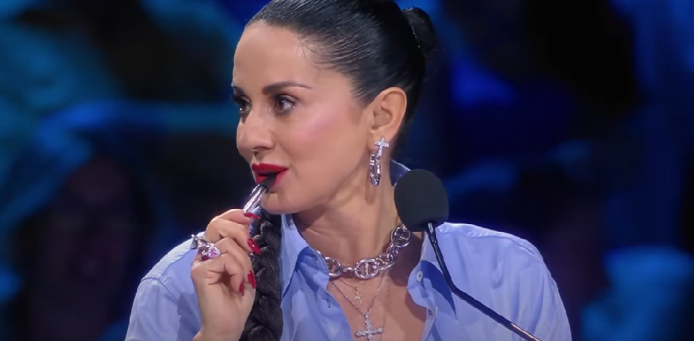Concorrente abbandona il palco di X Factor 2024 prima del voto dei giudici (video)