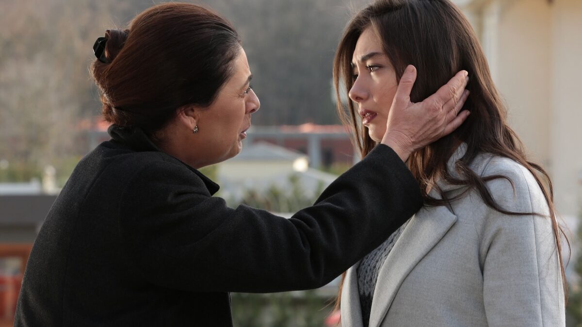 Anticipazioni Endless Love puntata del 16 ottobre 2024: Fehime cerca di spronare Zeynep a rialzarsi