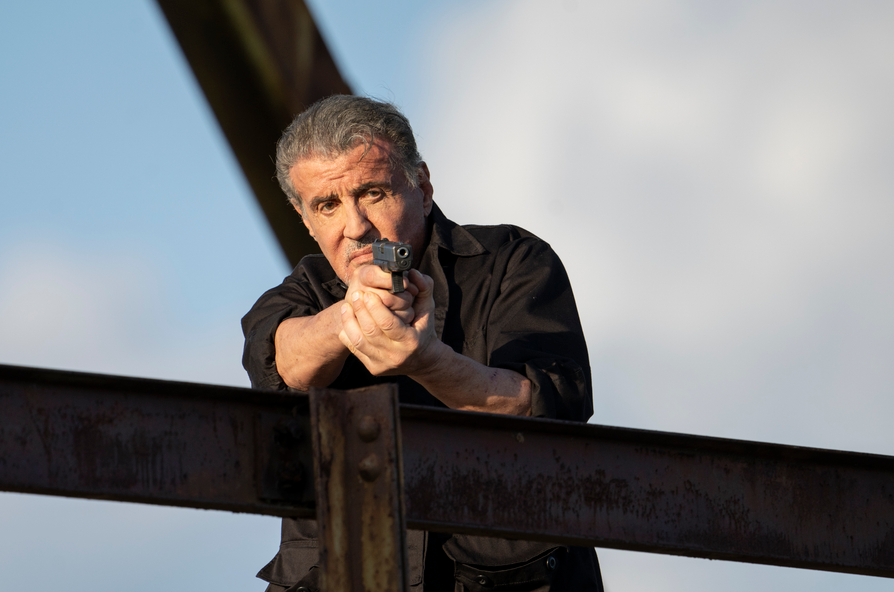 Trailer italiano e poster del film d'azione "Armor" di Lionsgate con Sylvester Stallone, Jason Patric e Josh Wiggins diretti da Justin Routt.